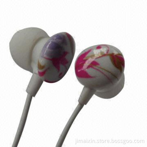In-ear Earphones, CE, RoHS and FCC Certified, Dynamic Speaker System and 3.5mm Gold-plated Plug